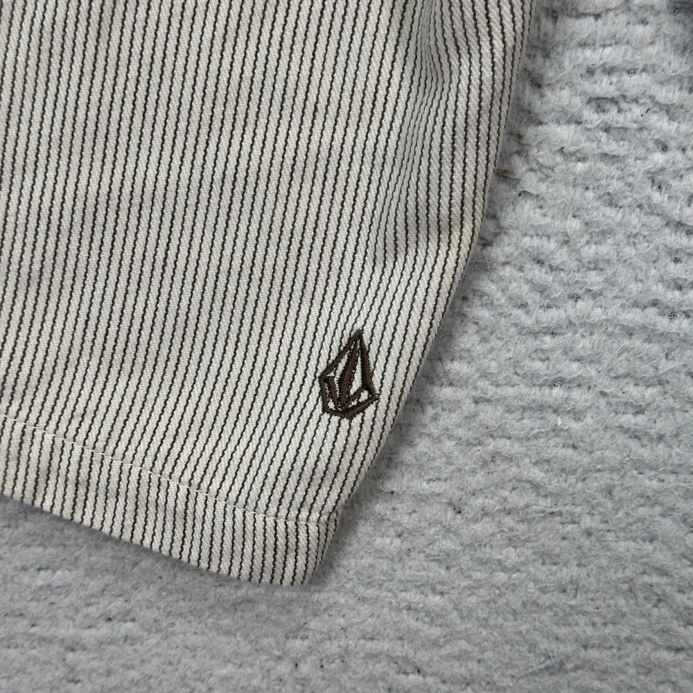 Volcom pre owned